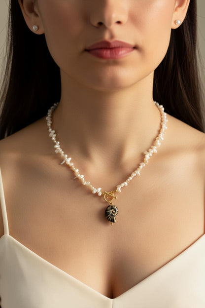 Collar Caracol Café