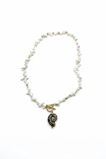 Collar Caracol Café